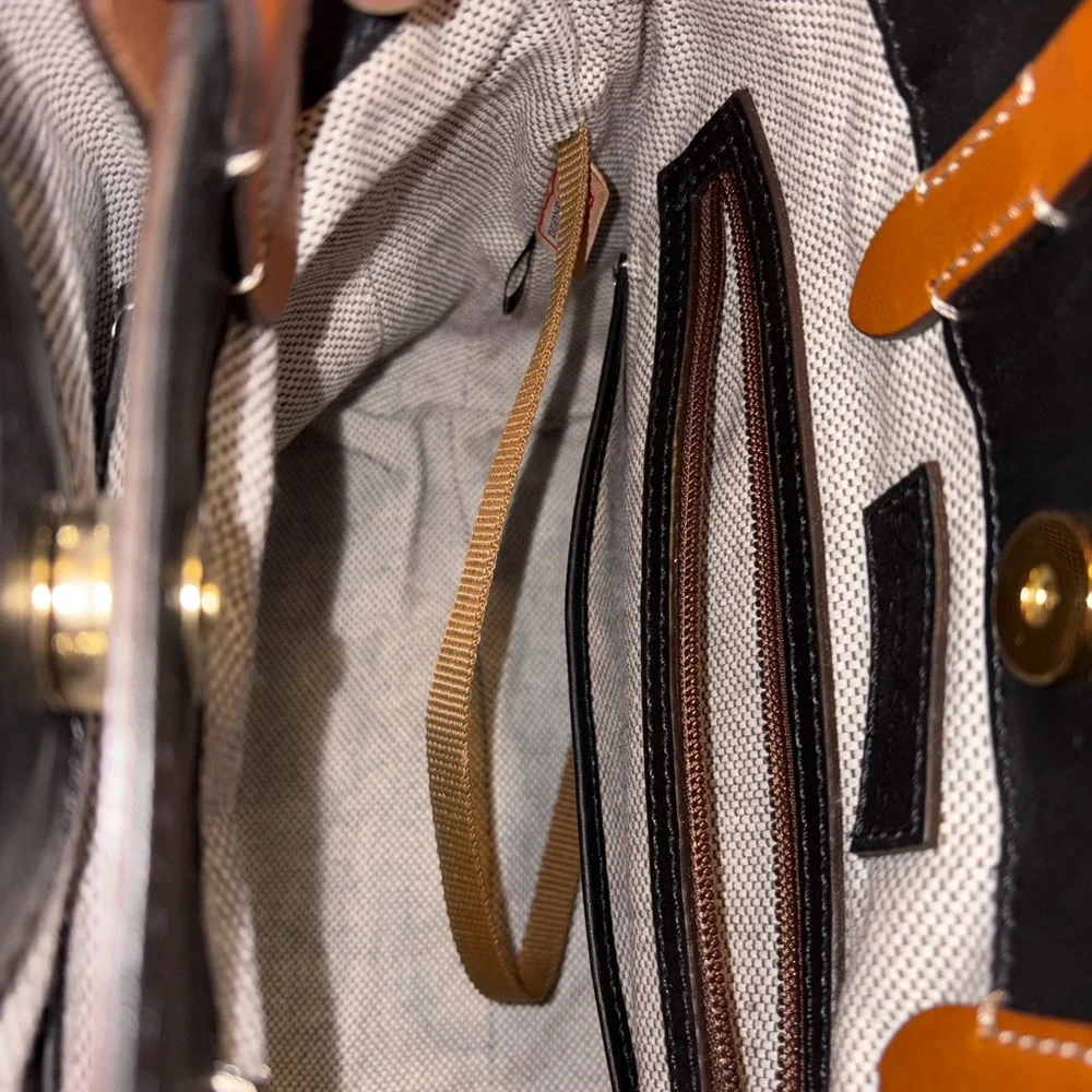 Dooney & Bourke Black and Brown Large Barlow Women's Bag - Picture 4 of 8